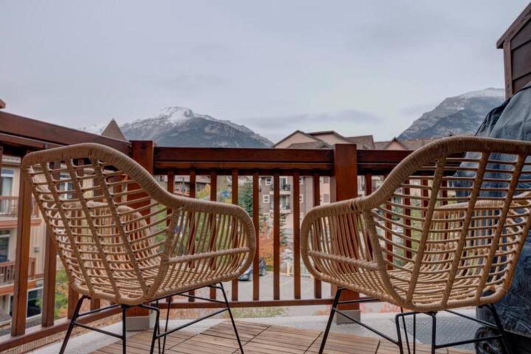 ⭐️ Luxury Mountain View Studio In Canmore ⭐️ Екстериор снимка