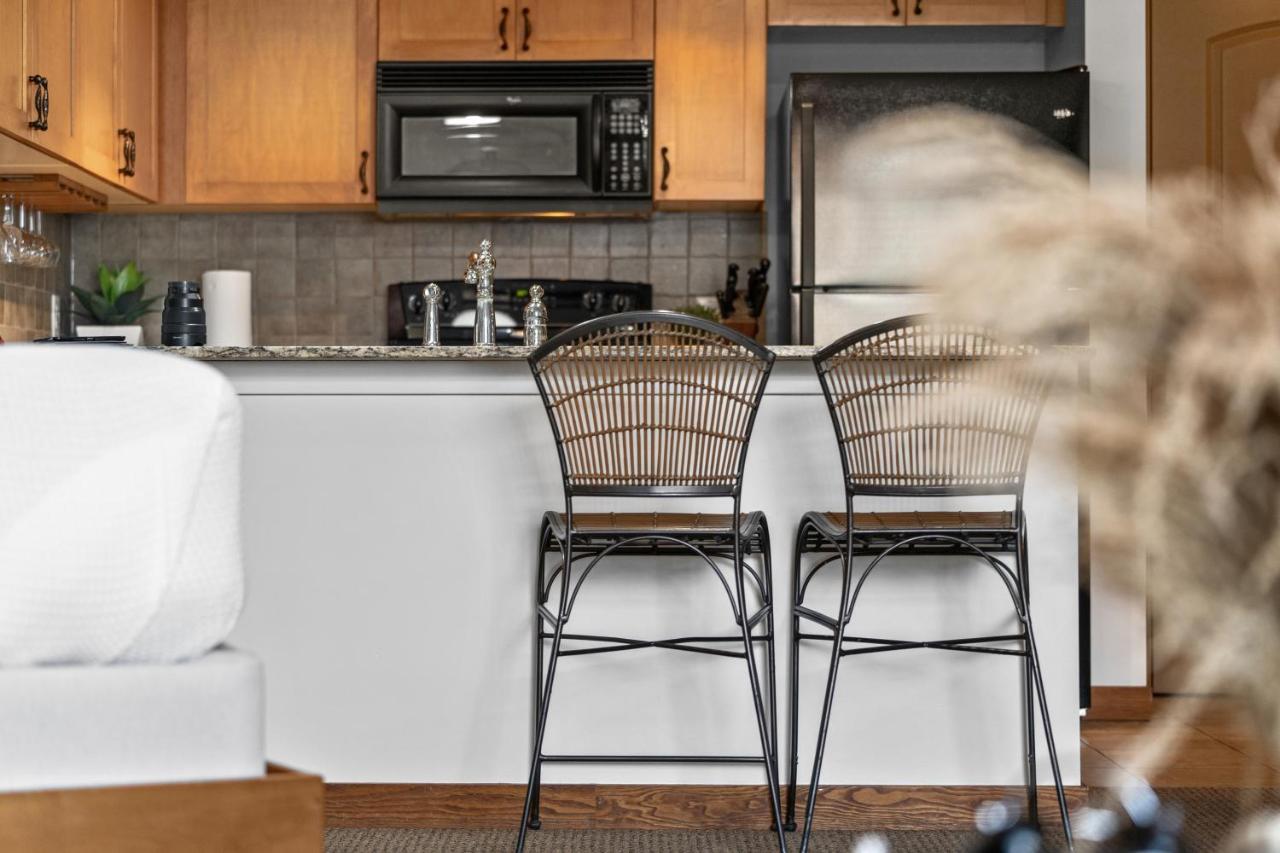 ⭐️ Luxury Mountain View Studio In Canmore ⭐️ Екстериор снимка
