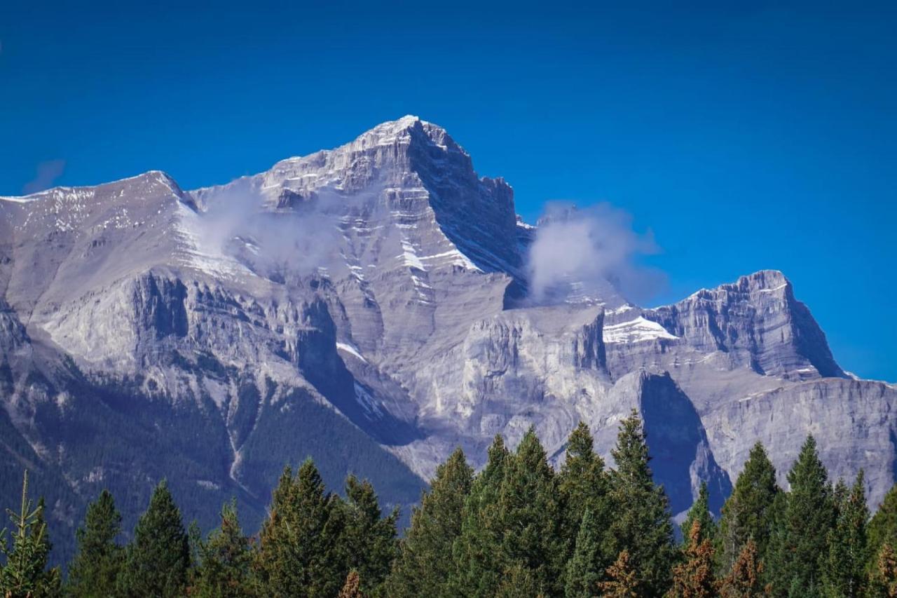 ⭐️ Luxury Mountain View Studio In Canmore ⭐️ Екстериор снимка